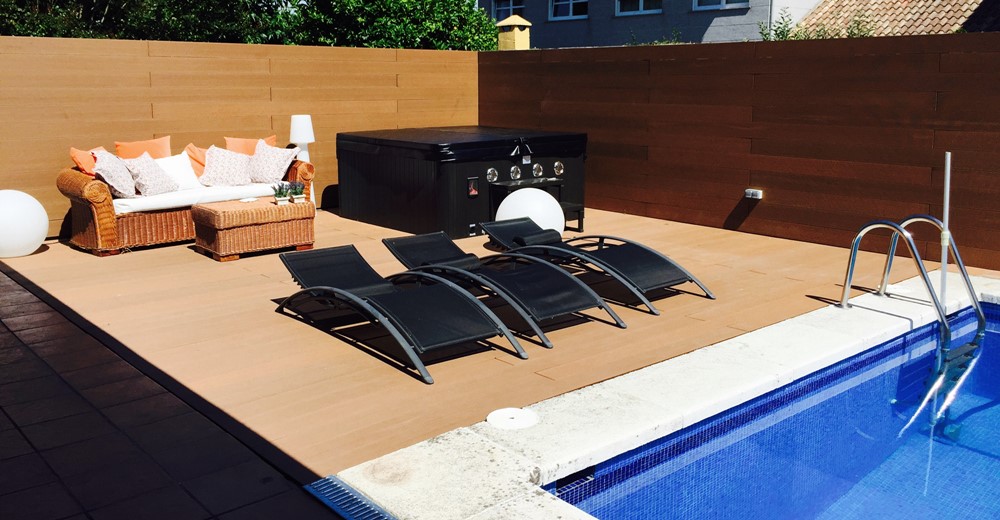 La madera, una solución confortable, estética y segura para tu piscina